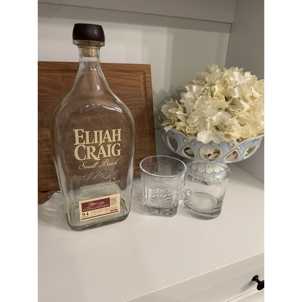 Elijah Craig 1.75 L EMPTY Bottle With Top Crafts Decor Lamps Bar Man Cave